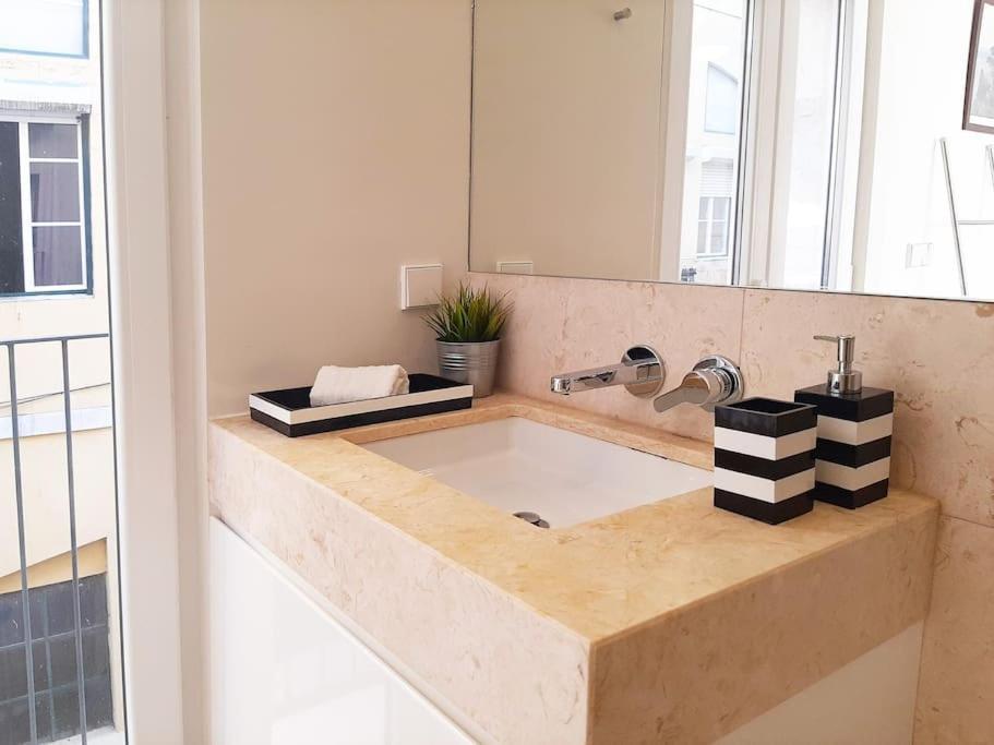 Lxluxhome - Family And Cozy - Ac - Parking - Lift Lissabon