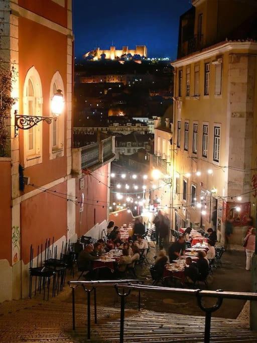 Apartment Lxluxhome - Family And Cozy - Ac - Parking - Lift Lissabon